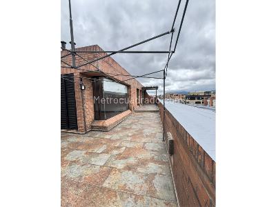 Apartamento de 5 alcobas en arriendo en Santa Barbara, Bogotá, 340 m² · foto 2 de 20