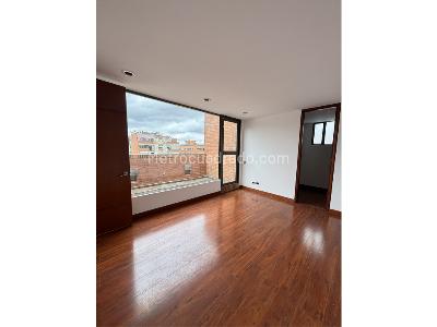Apartamento de 5 alcobas en arriendo en Santa Barbara, Bogotá, 340 m² · foto 11 de 20