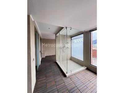 Apartamento de 5 alcobas en arriendo en Santa Barbara, Bogotá, 340 m² · foto 15 de 20