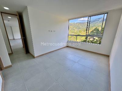 Apartamento de 3 alcobas en venta en San José, Sabaneta, 87 m² · foto 13 de 20