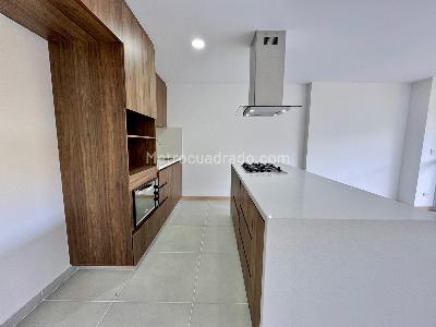 Apartamento de 3 alcobas en venta en San José, Sabaneta, 87 m² · foto 6 de 20