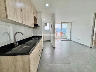 Apartamento de 2 alcobas en venta en La Doctora, Sabaneta, 60 m² · foto 3 de 19