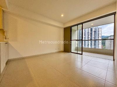 Apartamento en venta en Prados De Sabaneta, Sabaneta · foto 3 de 20