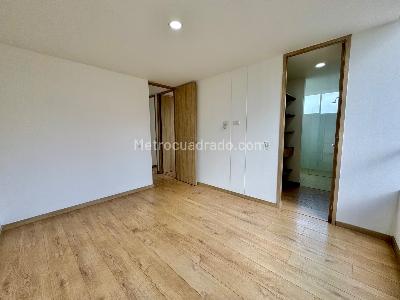 Apartamento en venta en Prados De Sabaneta, Sabaneta · foto 11 de 17