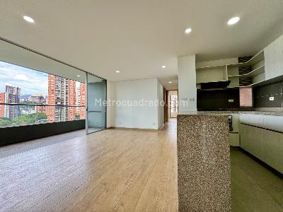 Apartamento en venta en Prados De Sabaneta, Sabaneta · foto 16 de 17