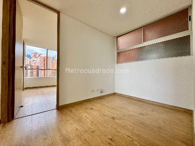 Apartamento en venta en Prados De Sabaneta, Sabaneta · foto 4 de 17