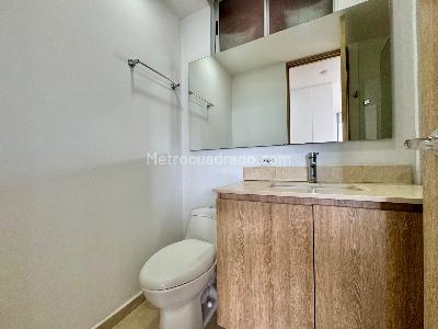 Apartamento en venta en Prados De Sabaneta, Sabaneta · foto 5 de 17