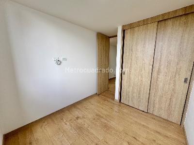 Apartamento en venta en Prados De Sabaneta, Sabaneta · foto 7 de 17