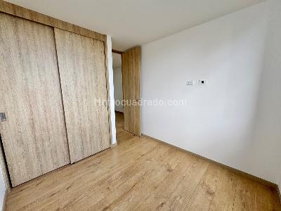 Apartamento en venta en Prados De Sabaneta, Sabaneta · foto 9 de 17