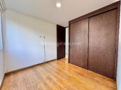 Apartamento de 3 alcobas en venta en Aves María, Sabaneta, 83 m² · foto 8 de 16