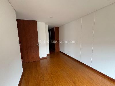 Apartamento de 3 alcobas en venta en Las Nieves, Tunja, 98 m² · foto 8 de 9