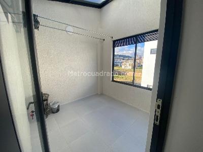 Casa de 3 alcobas en venta en San Viator, Tunja, 220 m² · foto 8 de 19
