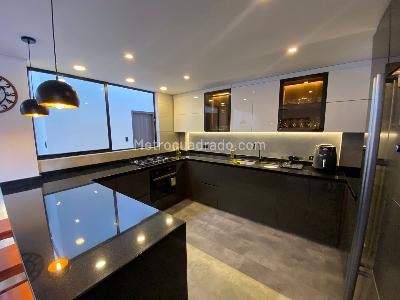 Casa de 3 alcobas en venta en San Viator, Tunja, 220 m² · foto 2 de 19