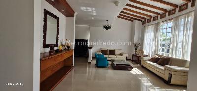 Casa de 5 alcobas en venta en Murillo, Armenia, 350 m² · foto 3 de 20