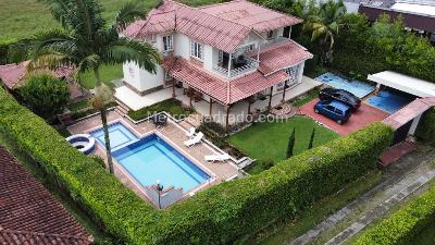 Casa de 5 alcobas en venta en Murillo, Armenia, 350 m² · foto 2 de 20