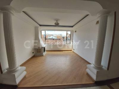 Apartamento de 3 alcobas en venta en Pontevedra, Bogotá, 108 m² · foto 6 de 18