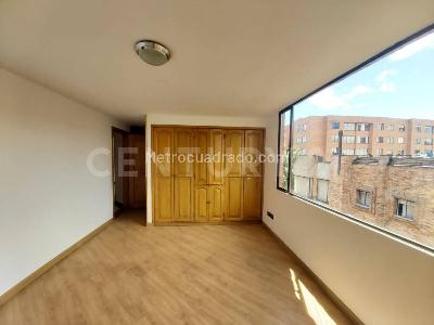 Apartamento de 3 alcobas en venta en Pontevedra, Bogotá, 108 m² · foto 11 de 18