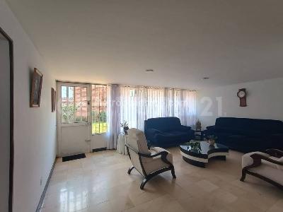 Casa en venta en Niza, Bogotá · foto 3 de 20
