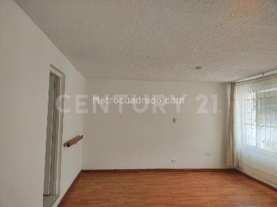 Casa en venta en Alamos, Bogotá · foto 12 de 20