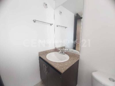 Apartamento de 3 alcobas en arriendo en La Campiña, Bogotá, 80 m² · foto 6 de 20