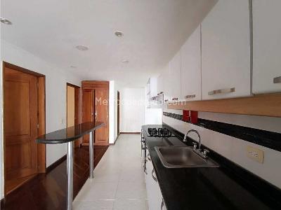 Apartamento de 3 alcobas en venta en Palermo, Manizales, 118 m² · foto 3 de 19