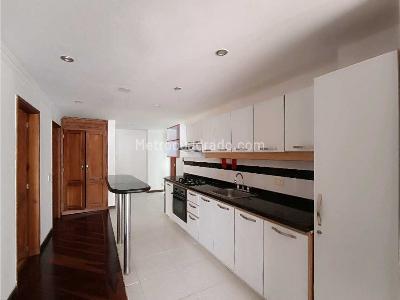 Apartamento de 3 alcobas en venta en Palermo, Manizales, 118 m² · foto 4 de 19