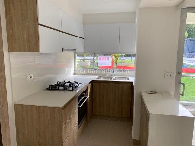 Apartamento en venta en Av, Manizales · foto 2 de 15