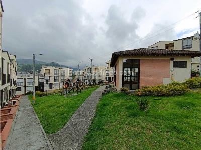 Casa de 4 alcobas en venta en Bosques De La Enea, Manizales, 120 m² · foto 8 de 9