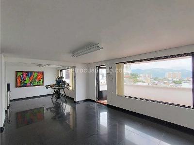 Casa en arriendo en Avenida Santander, Manizales · foto 2 de 17