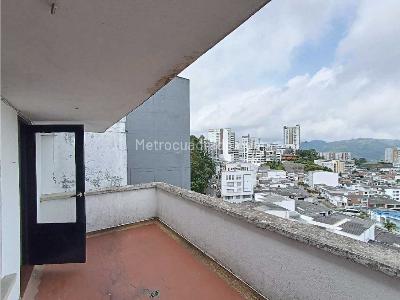 Casa en arriendo en Avenida Santander, Manizales · foto 3 de 17