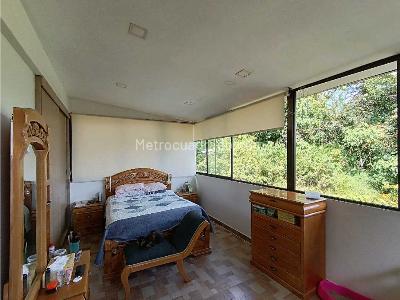 Casa de 5 alcobas en venta en Prado Medio, Manizales, 120 m² · foto 4 de 20