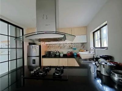 Casa de 5 alcobas en venta en Prado Medio, Manizales, 120 m² · foto 6 de 20