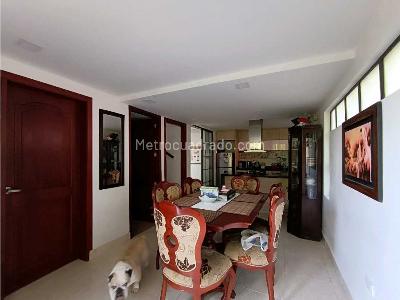 Casa de 5 alcobas en venta en Prado Medio, Manizales, 120 m² · foto 8 de 20
