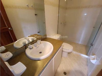 Apartamento de 3 alcobas en venta en Sancancio, Manizales, 188 m² · foto 16 de 20