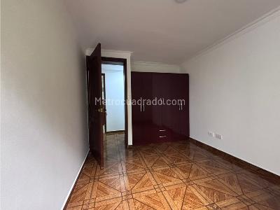 Apartamento de 3 alcobas en venta en Castilla, Manizales, 66 m² · foto 9 de 20