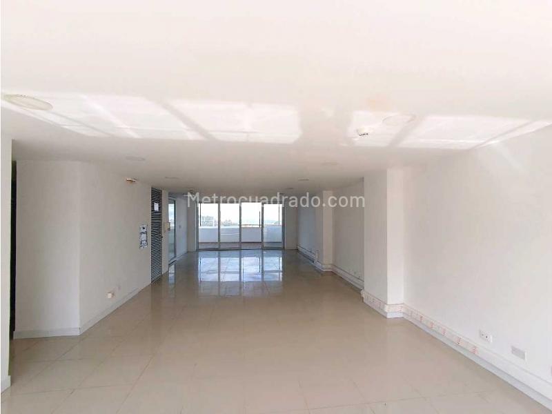 Edificio de Oficinas en Arriendo, Palogrande, Manizales - Más