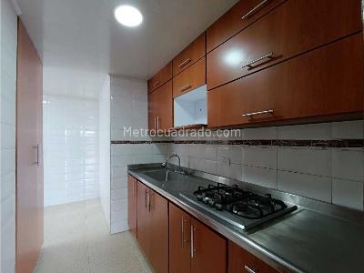 Apartamento en venta en Versalles, Manizales · foto 3 de 14