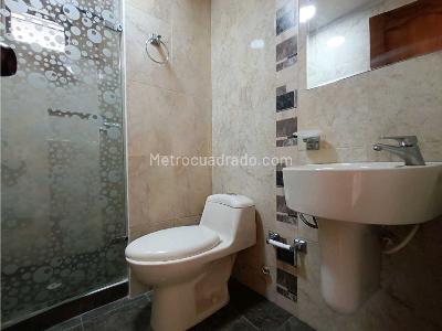 Apartamento en venta en Versalles, Manizales · foto 9 de 14