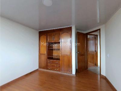 Apartamento en venta en Versalles, Manizales · foto 10 de 14
