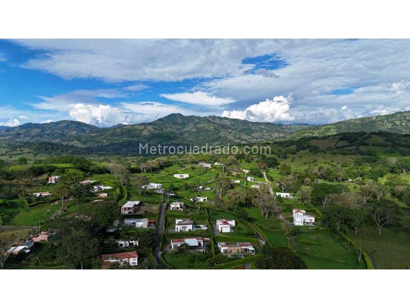 Lote en Venta, Km 41 Via A Medellin , Manizales - Más