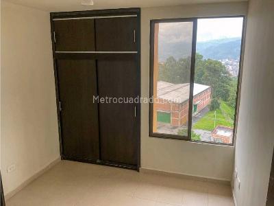 Apartamento en venta en Los Nogales, Manizales · foto 6 de 13