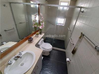 Apartamento en arriendo en Avenida Santander, Manizales · foto 8 de 20