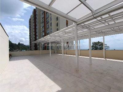 Apartamento en venta en Alcazares, Manizales · foto 4 de 15