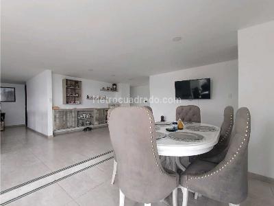 Apartamento de 4 alcobas en venta en Chipre, Manizales, 165 m² · foto 5 de 20