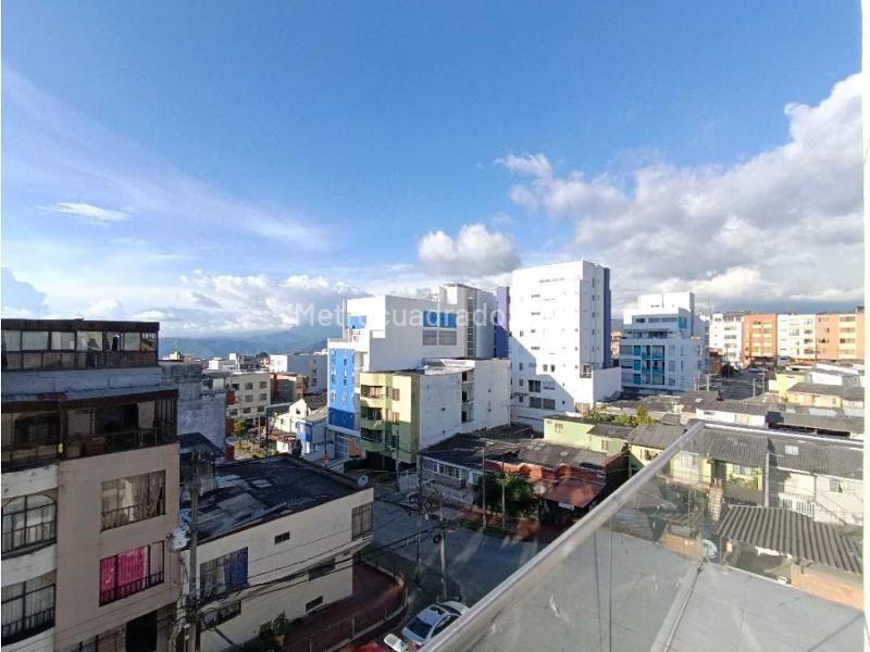 Piso – Manizales, Chipre, Atardeceres - Vista 4