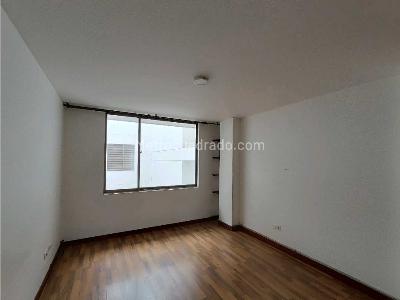 Apartamento en venta en Versalles, Manizales · foto 5 de 16