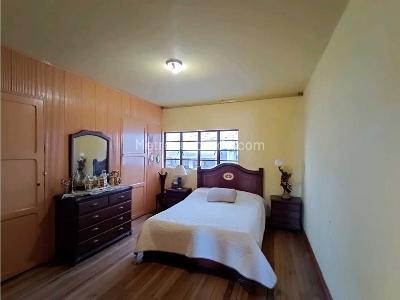 Casa de 5 alcobas en venta en La Estrella, Manizales, 217 m² · foto 3 de 16