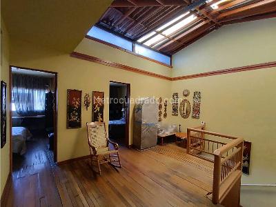Casa de 5 alcobas en venta en La Estrella, Manizales, 217 m² · foto 6 de 16