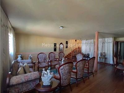 Casa de 5 alcobas en venta en La Estrella, Manizales, 217 m² · foto 10 de 16