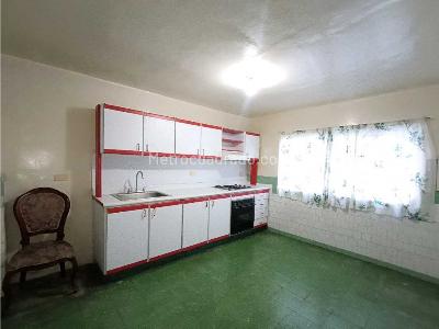 Casa de 5 alcobas en venta en La Estrella, Manizales, 217 m² · foto 12 de 16